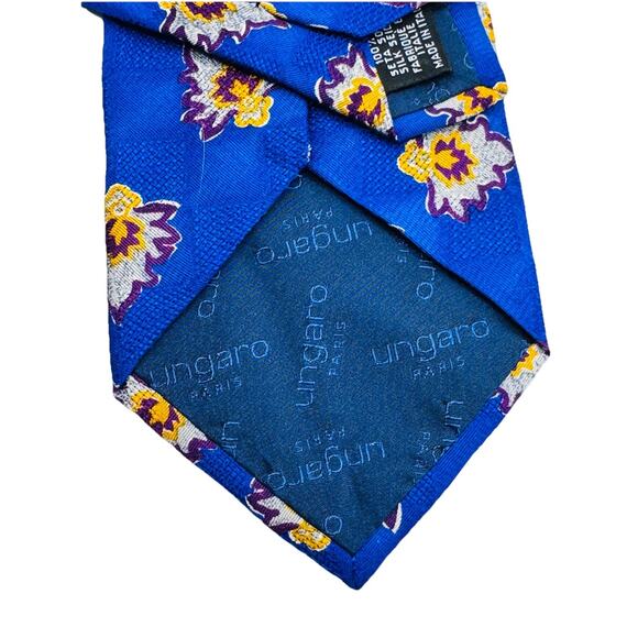 UNGARO PARIS BLUE FLORAL 100% SILK MENS TIE 3.75 x 58 in. - Picture 4 of 4